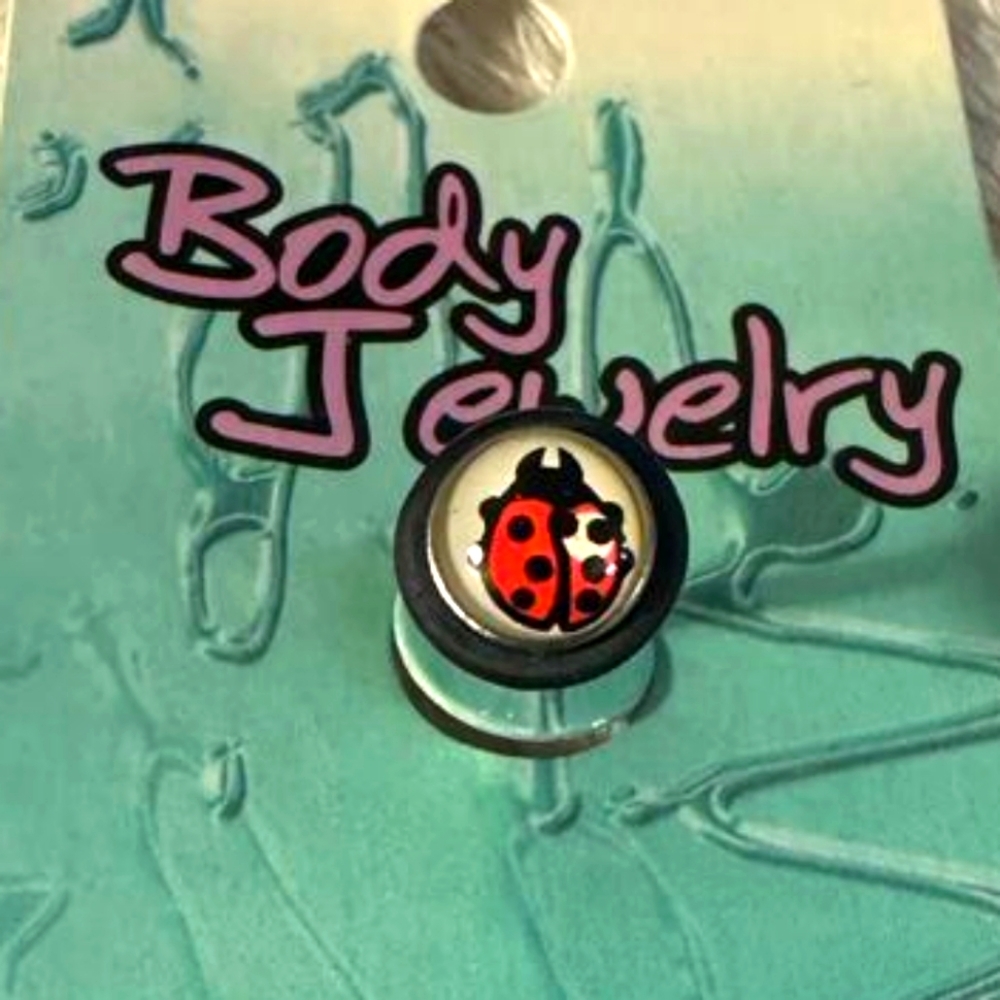 3/$48 Body Jewelry|NWOT Flat Top Bar Ladybug surgical steel Buy 2 get a 3rd Free